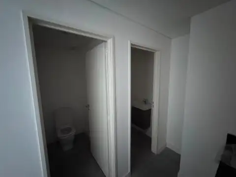 Oficina Monoambiente con 2 baños