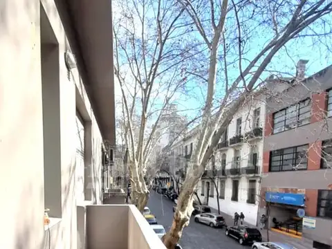 Alquiler Oficina 3 Ambientes con Balcon, Patio y Terraza