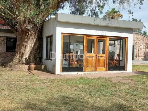 Casa Quinta  en Venta en Francisco Álvarez, Moreno