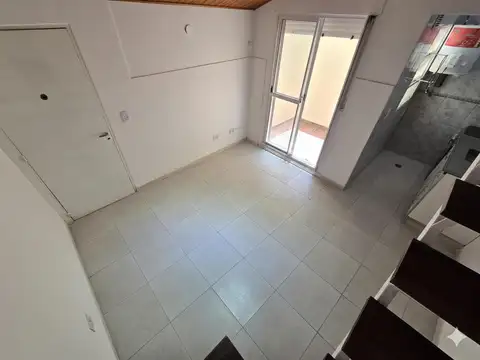 Depto Tipo Casa en Venta de 1 dormitorio