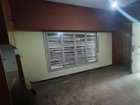 Casa en Alquiler con 1 cochera