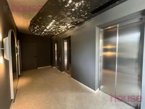 Oficina en Venta con 1 cochera