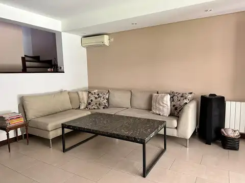 Casa en Alquiler 33 años