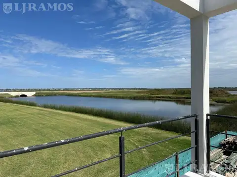 Casa en Venta a Estrenar en LAGO CENTRAL PG