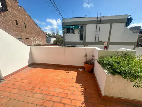 Jacinto Diaz 300, Piso 1