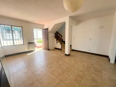 PH tipo duplex en venta 3 ambientes San Isidro  apto crédito