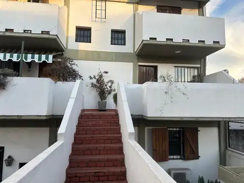 Jacinto Diaz 333 , Piso 1