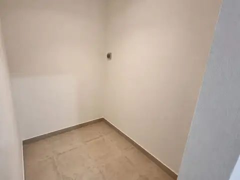 VENTA CASA 3 DORMITORIOS VILLA CATALINA ESCRITURA