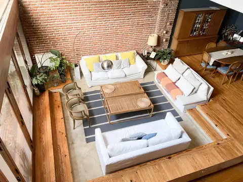 Venta Casa en Hurlingham 6 amb. ZONA CENTRO