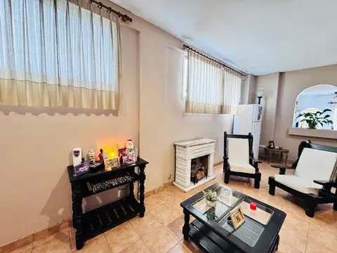 Depto Tipo Casa en Venta al Este