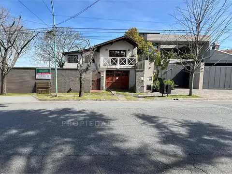 Venta lote 870 m2 playa grande