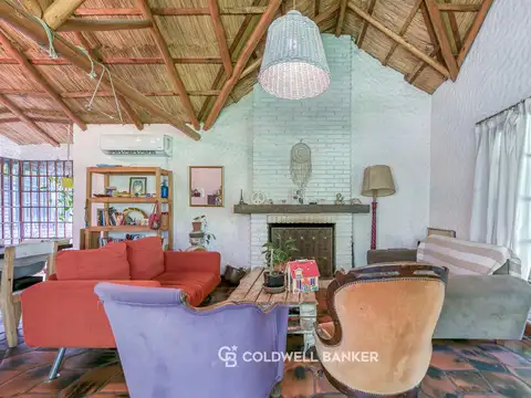 Casa 3 ambientes con 2 baños