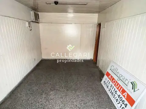 Local en Alquiler en Berazategui, $ 380.000