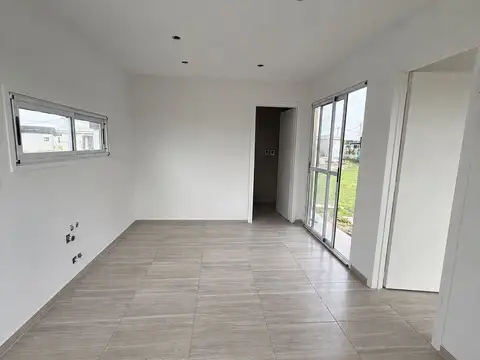 Casa en Venta en Carlos Spegazzini, USD 55.000
