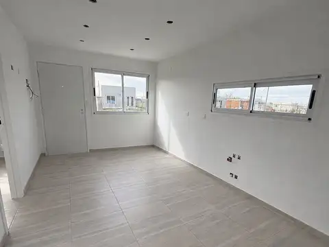 Casa 2 ambientes con 1 baño