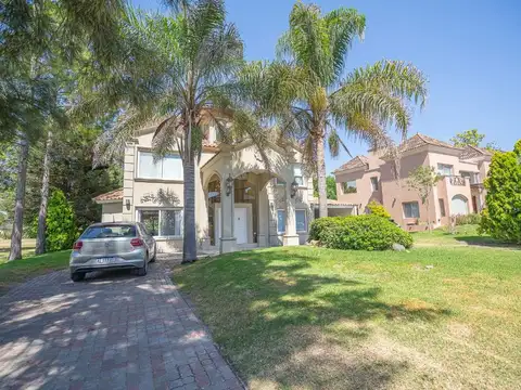 Casa en Venta de 5 dormitorios