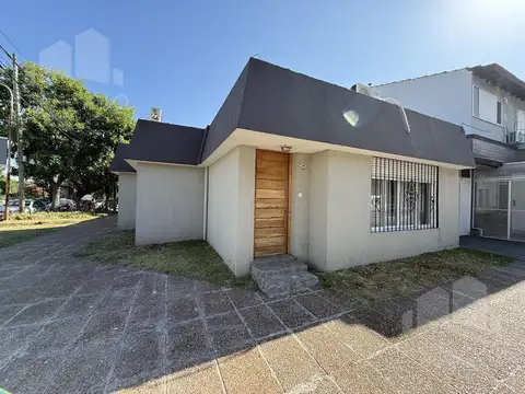 ALQUILER CASA 3 AMBIENTES CASTELAR SUR