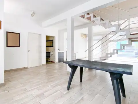 Casa en Alquiler de 3 dormitorios