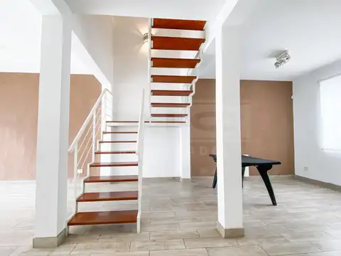 Casa en Alquiler en Olivos, USD 2.850