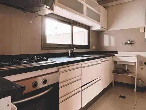 Departamento en Alquiler con 1 cocheras