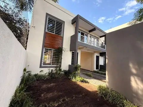 Depto Tipo Casa en Venta de 4 ambientes