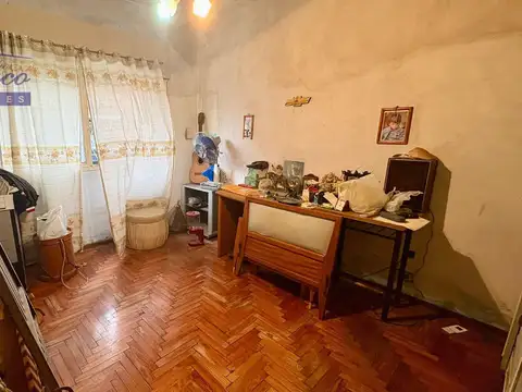 Depto Tipo Casa en Venta 50 años