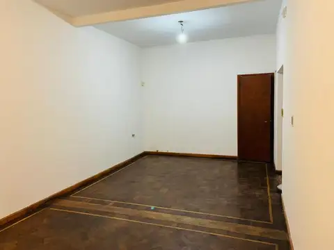 Departamento de pasillo 2 dormitorios, Venta, Rosario