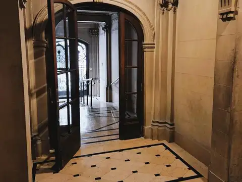 Departamento 6 ambientes con 1 baño