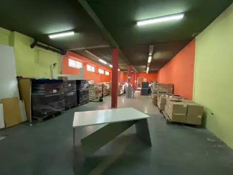 Galpón en Venta en Mataderos, CABA