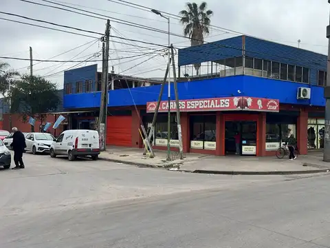Av. del Sesquicentenario 100