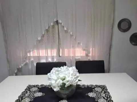 Depto Tipo Casa en Venta de 5 dormitorios