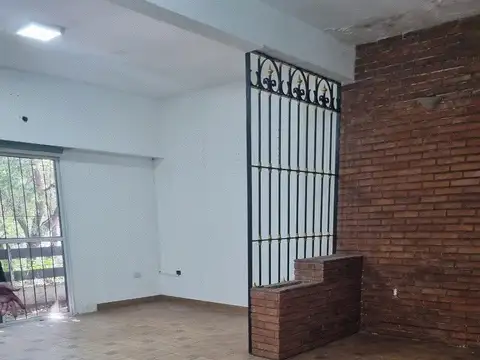 Barragan 800, Piso 1