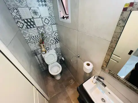 Casa 4 ambientes con 3 baños