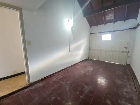Casa en Alquiler con 1 cochera
