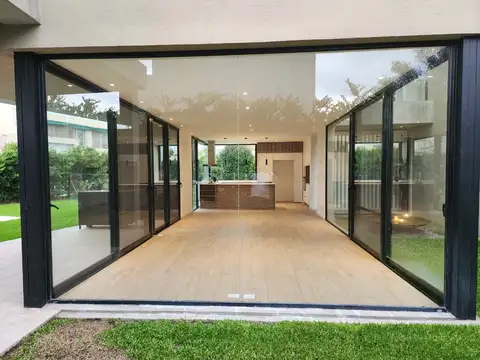 Casa en Venta 1 año