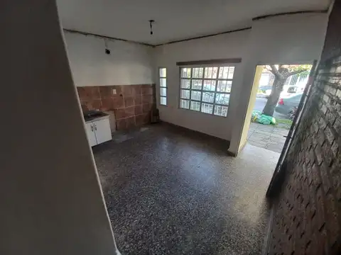 4 de Enero 5300