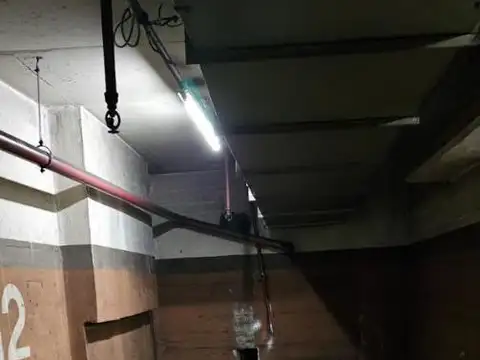 Venta de Cochera en Excelente lugar zona de Teatros.