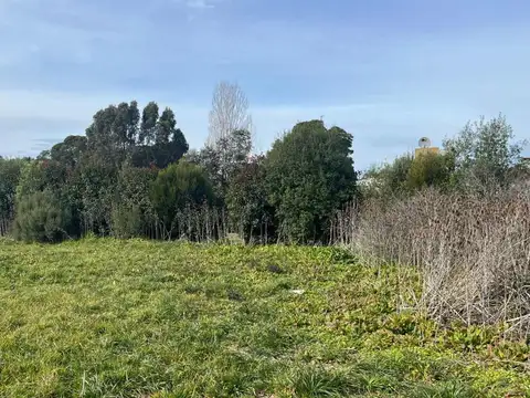 EN VENTA LOTE EXCELENTE UBICACIÓN ACANTILADOS