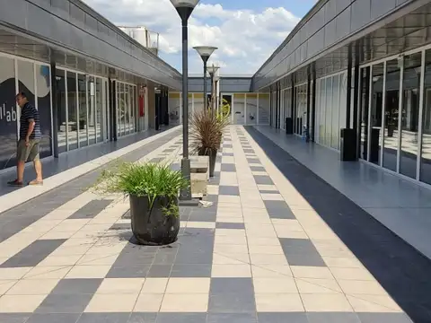 Local en Alquiler en Ituzaingo, USD 600