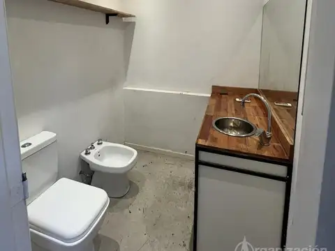 Local en Alquiler en Lomas de San Isidro, USD 900