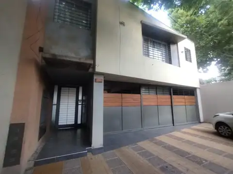 Del Valle Iberlucea 1700