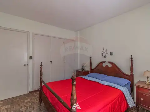 Departamento 6 ambientes con 2 baños