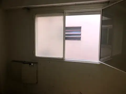 Av Lafuente 300