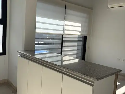Departamento en Alquiler con 1 cocheras