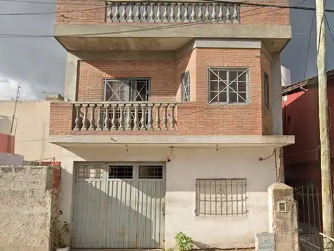 VIVIENDA  UNIFAMILIAR CON TALLER