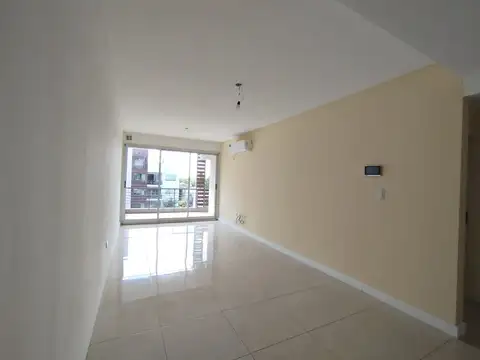 Departamento en Alquiler en Tigre Centro, $ 750.000