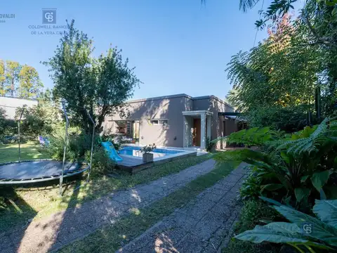CASA DE 3 DORMITORIOS CON PILETA EN COUNTRY LOS MOLINOS