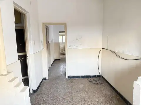 WHITE 7300