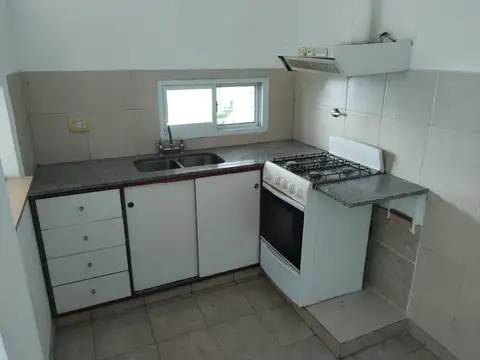 HERMOSO DEPTO INTERNO CON PATIO, TERRAZA Y PARRILLERO
