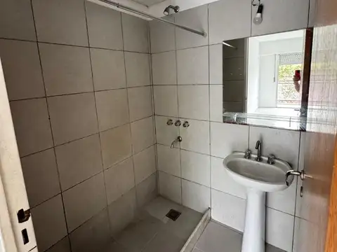 Departamento en Alquiler en Arroyito, $ 330.000